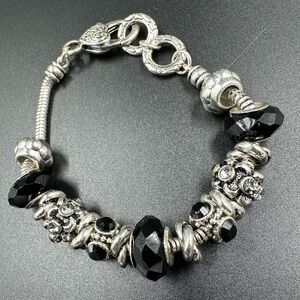 Slider Beaded Charm Bracelet Black and Silver Ornate Faceted Charms Ornate Clasp